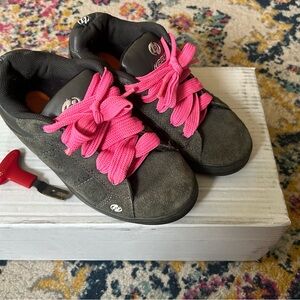 Heelys Black and Pink Sneakers with Bold Design